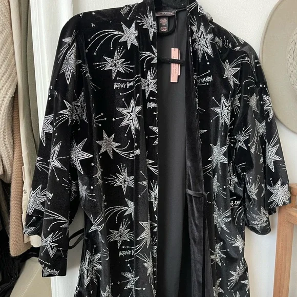 VICTORIA SECRET ROBE - Picture 1 of 4